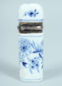 A MEISSEN ONION PATTERN PORCELAIN BLUE AND WHITE SCENT BOTTLE. 8cm.