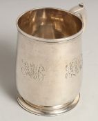 A GEORGE II SILVER 1/2 PINT MUG. London 1728, maker: Richard Bayley.