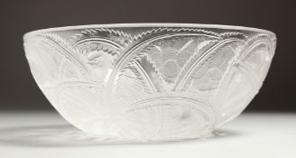 A LALIQUE GLASS CIRCULAR BOWL with chubby birds. 9ins diameter.