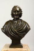 A VERY GOOD 19TH CENTURY BRONZE OF A MAN. 8ins high on a square marble plinth,15ins overall