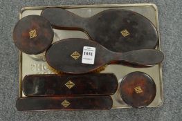 A dressing table set.