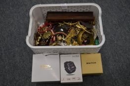 Costume jewellery etc.