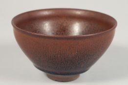 A CHINESE HARE'S FUR GLAZE POTTERY BOWL, 12.5cm diameter