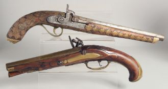 A GOOD TURKISH OTTOMAN FLINTLOCK PISTOL, with engraved brass fittings, 34cm long, together with an