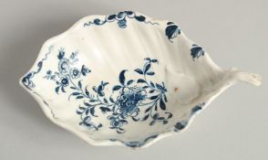 AN 18TH CENTURY LOWESTOFT LEAF SHAPED DISH, moulded with a leaf and veins of unusually large size,