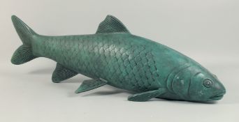 A VERY GOOD LARGE BRONZE OF A CARP. 3ft 5ins long.