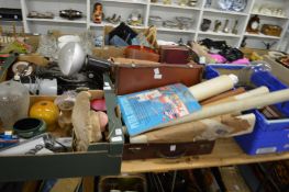 A large quantity of miscellaneous collectables.