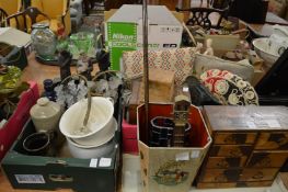 Miscellaneous collectables.