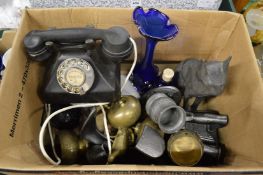 Miscellaneous collectables.