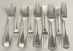 A SET OF NINE SILVER PERTH FIDDLE PATTERN TABLEFORKS by CHARLES MURRAY. Weight 20ozs.