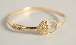 A 14CT AMERICAN GOLD BRACELET. 16 grams.