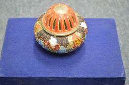 A Satsuma koro and cover.