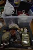 Miscellaneous collectables.