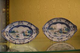 A pair of small Spode dishes.