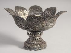 A FINE 19TH CENTURY INDIAN KARIMNAGAR FILIGREE FOOTED BOWL, 18cm diameter.