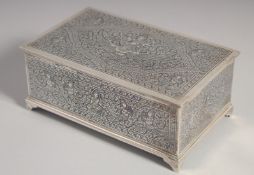 A VERY FINE EARLY 20TH CENTURY THAI NIELLO INLAID SILVER BOX, 15cm x 9cm.