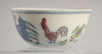 A CHINESE DOUCAI PORCELAIN CHICKEN CUP, 8cm diameter.