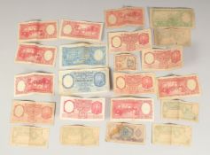 A BAG OF VARIOUS BANK NOTES including Argentinean 500 pesos.