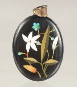 A GOOD VICTORIAN PIETRA DURA OVAL PENDANT inlaid with flowers. 1.75ins x 1.25ins.