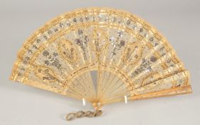 A VICTORIAN HORN AND SEQUIN FAN.