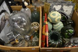 Miscellaneous collectables.