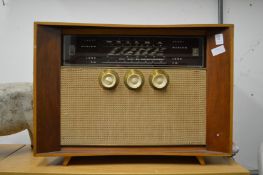 An old radio.