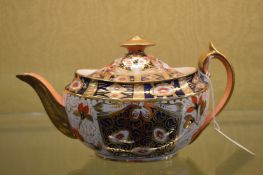 A Derby Imari teapot.