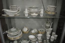 A quantity of Spode Provence porcelain.