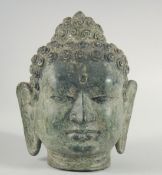 A LARGE THAI BRONZE BUDDHA HEAD, 24cm high.