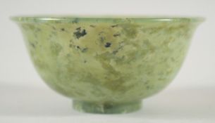 A SMALL CHINESE SPINACH JADE BOWL, 10cm diameter.