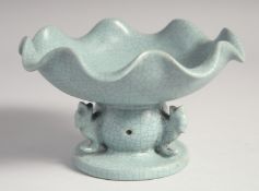 AN UNUSUAL CHINESE RU STYLE CENSER, 16cm diameter.