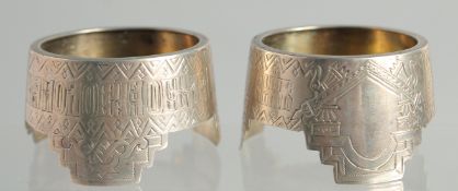 A PAIR OF RUSSIAN SILVER CIRCULAR SALTS. Mark: 84, 1891, J B.
