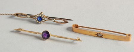 THREE EDWARDIAN BAR BROOCHES.