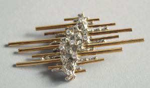 A GOOD 18CT GOLD DIAMOND SET BROOCH Signed, David Yurman.