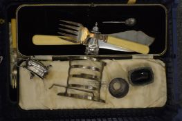 Various plated items.