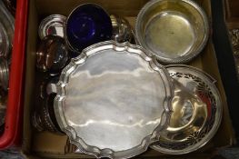 A quantity of plated items.