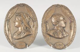A PAIR OF OVAL PLAQUES, ALBERT AND VICTORIA 1.5ins x 7ins