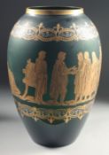 A SUPERB QUALITY ROMANESQUE GLASS VASE with numerous Roman figures in relief.