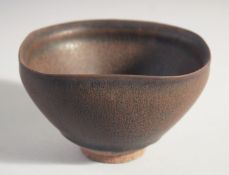 A CHINESE JUAN WARE BOWL, 13cm (at widest point).
