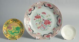A CHINESE FAMILLE ROSE PORCELAIN PLATE, painted with birds and flora, 23.5cm diameter, together with