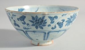 A CHINESE BLUE AND WHITE GLAZED POTTERY BOWL, the interior painted with a figure holding a gourd,
