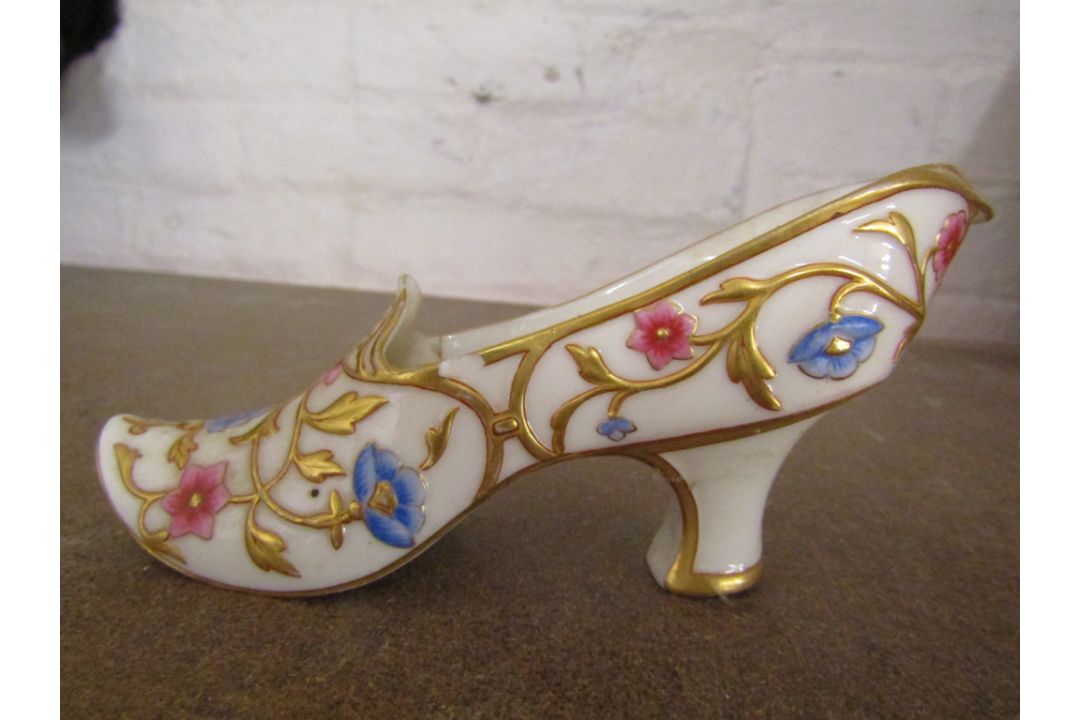 Collection of ceramic boots & 3 Beswick Siamese cats (some damage) - Image 8 of 12