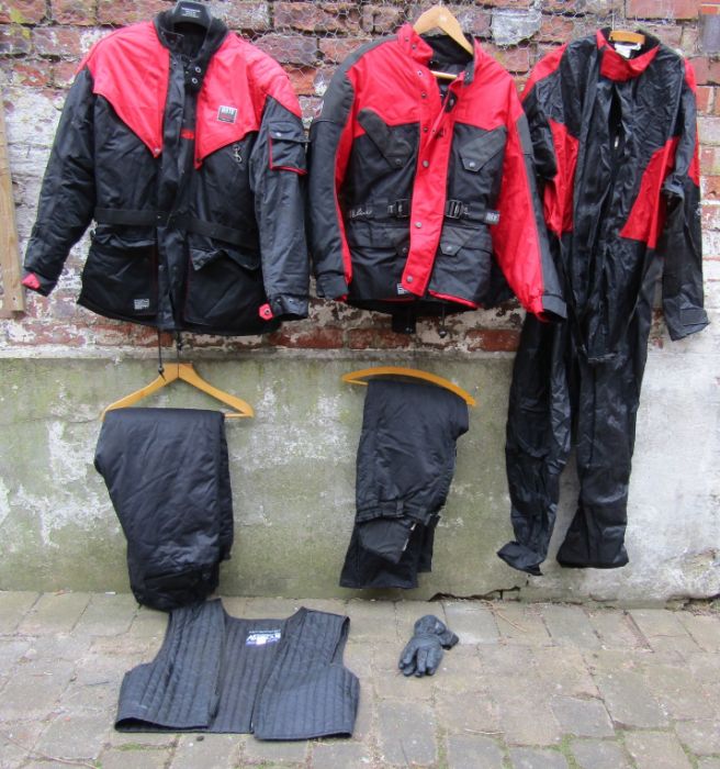 Collection of motorbike clothing to include Frank Thomas Aqua suit XXL, Motoline textile jacket with