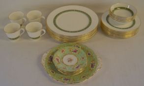8 Royal Doulton Rondelay pattern dinner plates & side plates, 5 matching bowls with 4 teacups,