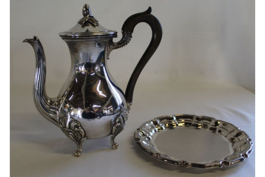 Christofle of France silver plated coffee pot with floral knop and ebony handle 19.5cm, plated - Image 1 of 2