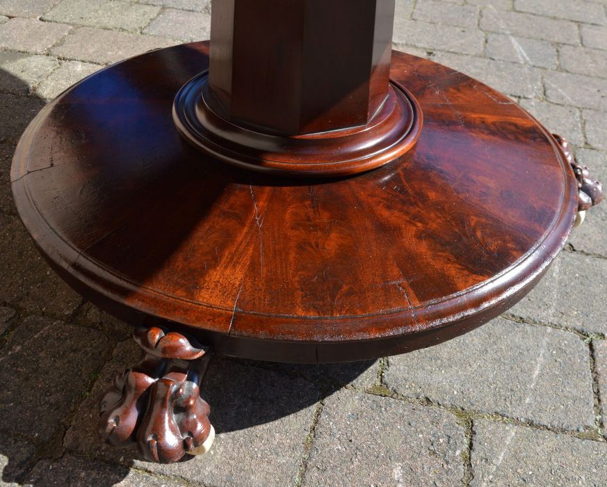 Victorian mahogany tilt top circular table on a pedestal with paw feet Dia. 132cm - Image 3 of 4