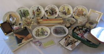 Mixed selection of items including Wedgwood The Street Sellers plates