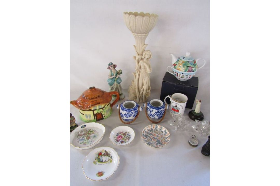 Mixed selection of items includes Aynsley trinket dish, The St Andrews Golfing decanter etc - Image 3 of 4