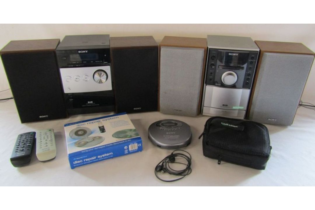 Pair of Sony micro systems HCD-FX250 & HCD-EH20DAB and a Sony cd walkman D-FJ61 - Image 1 of 4