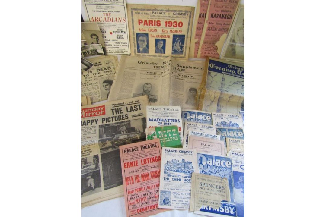 Collection of items relating to Grimsby Palace Theatre including programmes, also signed autographed - Image 3 of 13